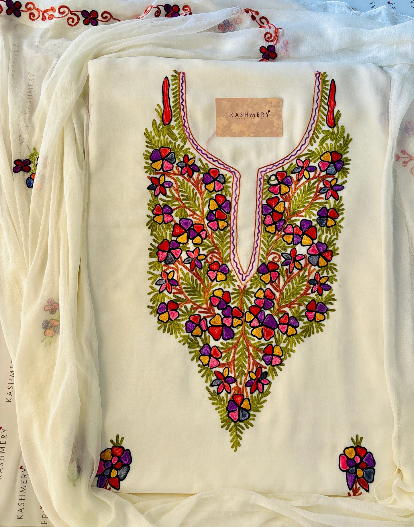 Gul White Posh Aari Embroidered Unstitched Suit – Summer Edition