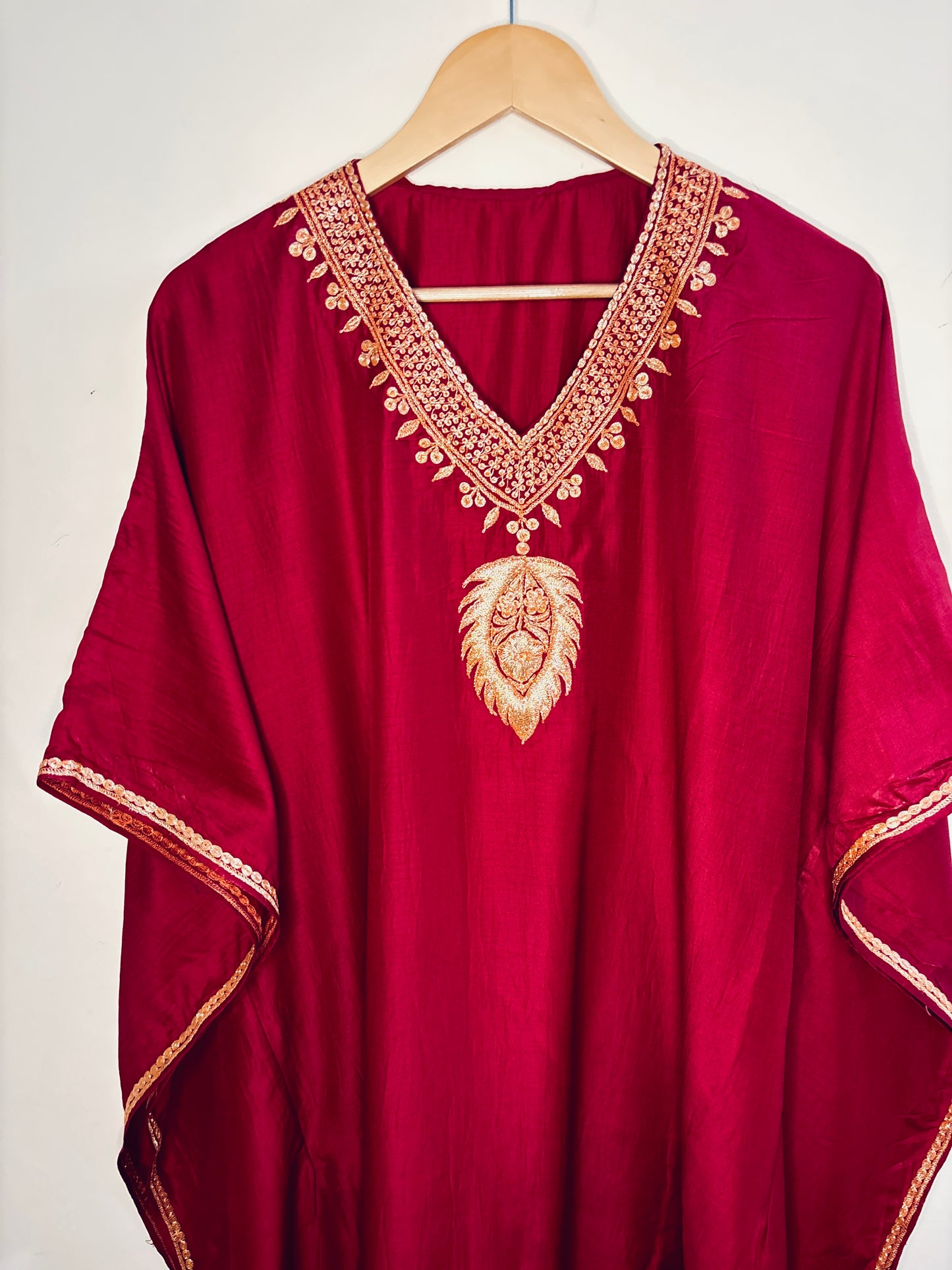 Mahira Royal Maroon Tilla kaftan