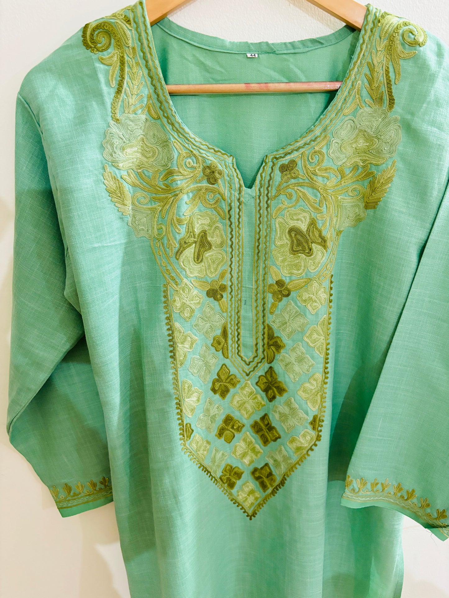 Summer Posh Green Aari Kurta
