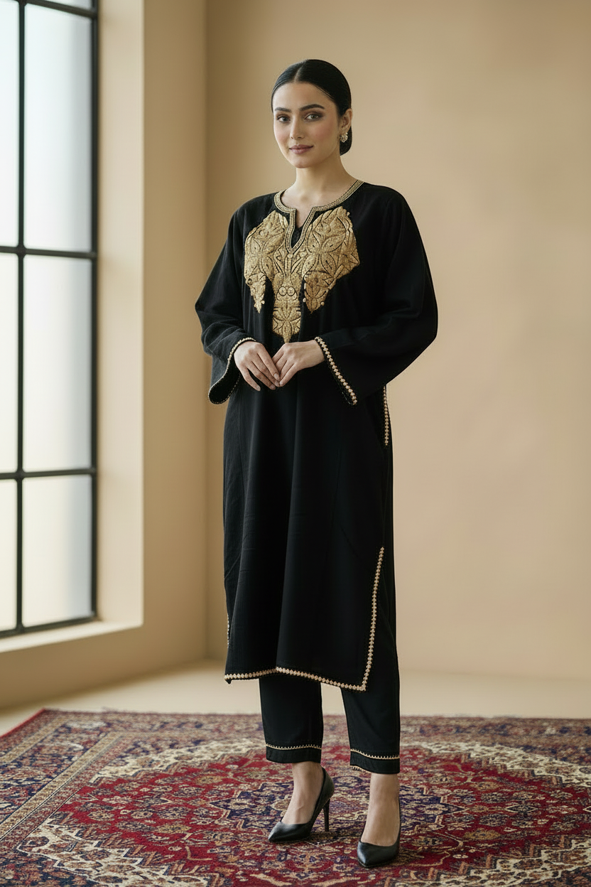 Zooni Black Tilla Embroidery Work Pheran Set