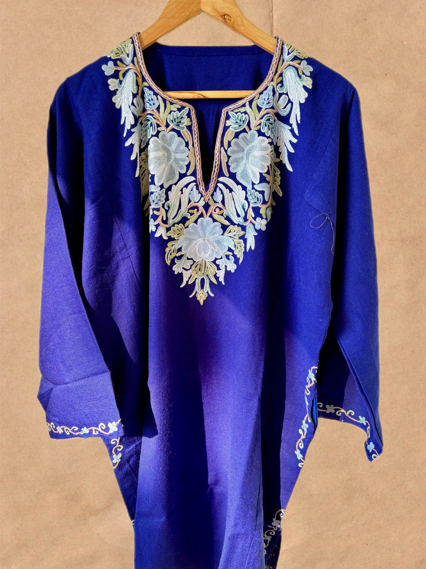 Sheeni Royal Blue HandMade Aari Work Pheran