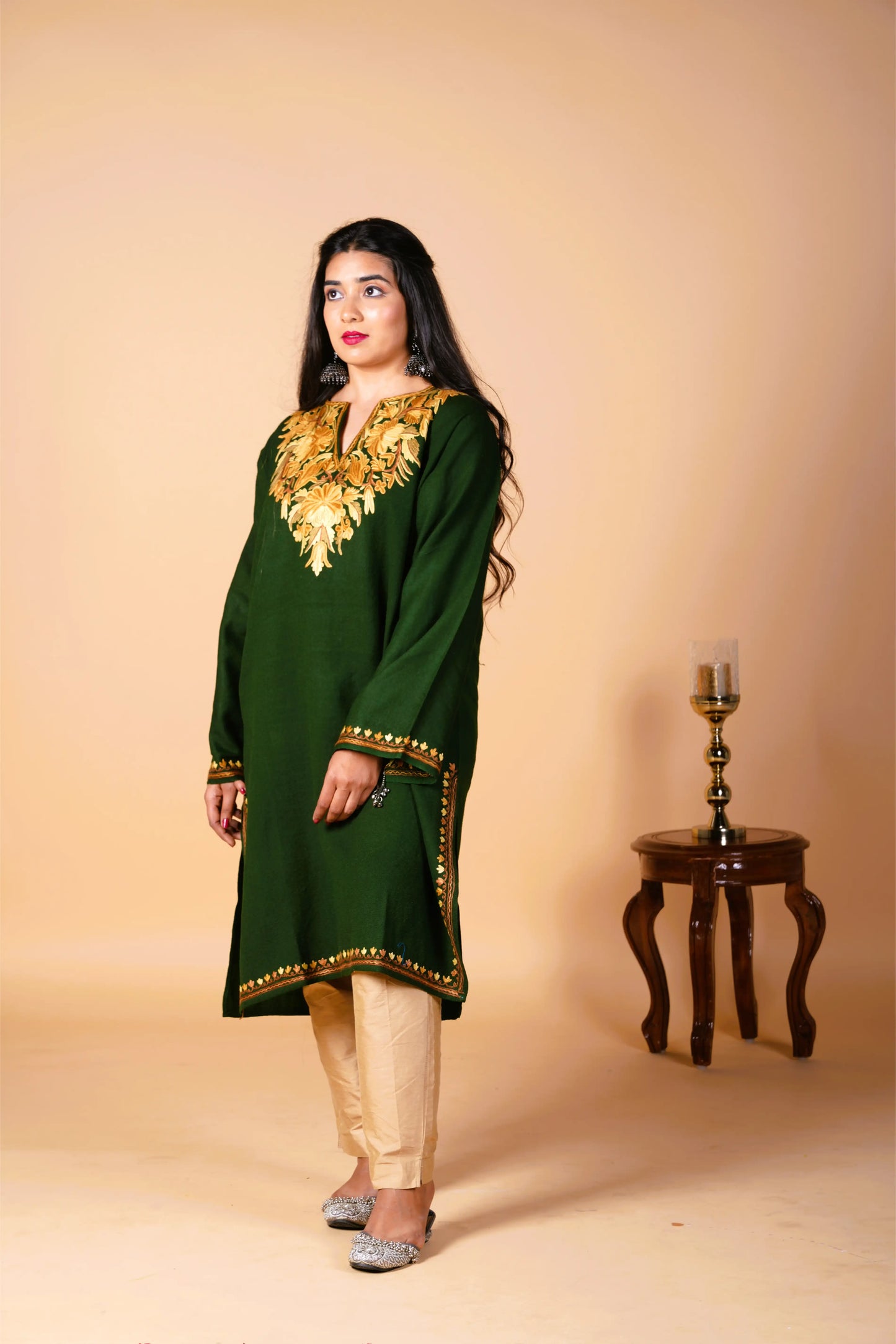 Sheen Royal HandMade Aari Work Pheran