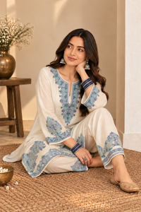 Pamposh White  Silk Kurta-Set with Zari Tilla & Blue Aari Embroidery