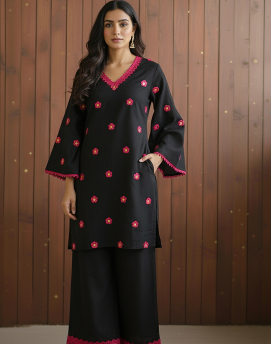 Zoon Black Kurta Set for Women-Summer Edition