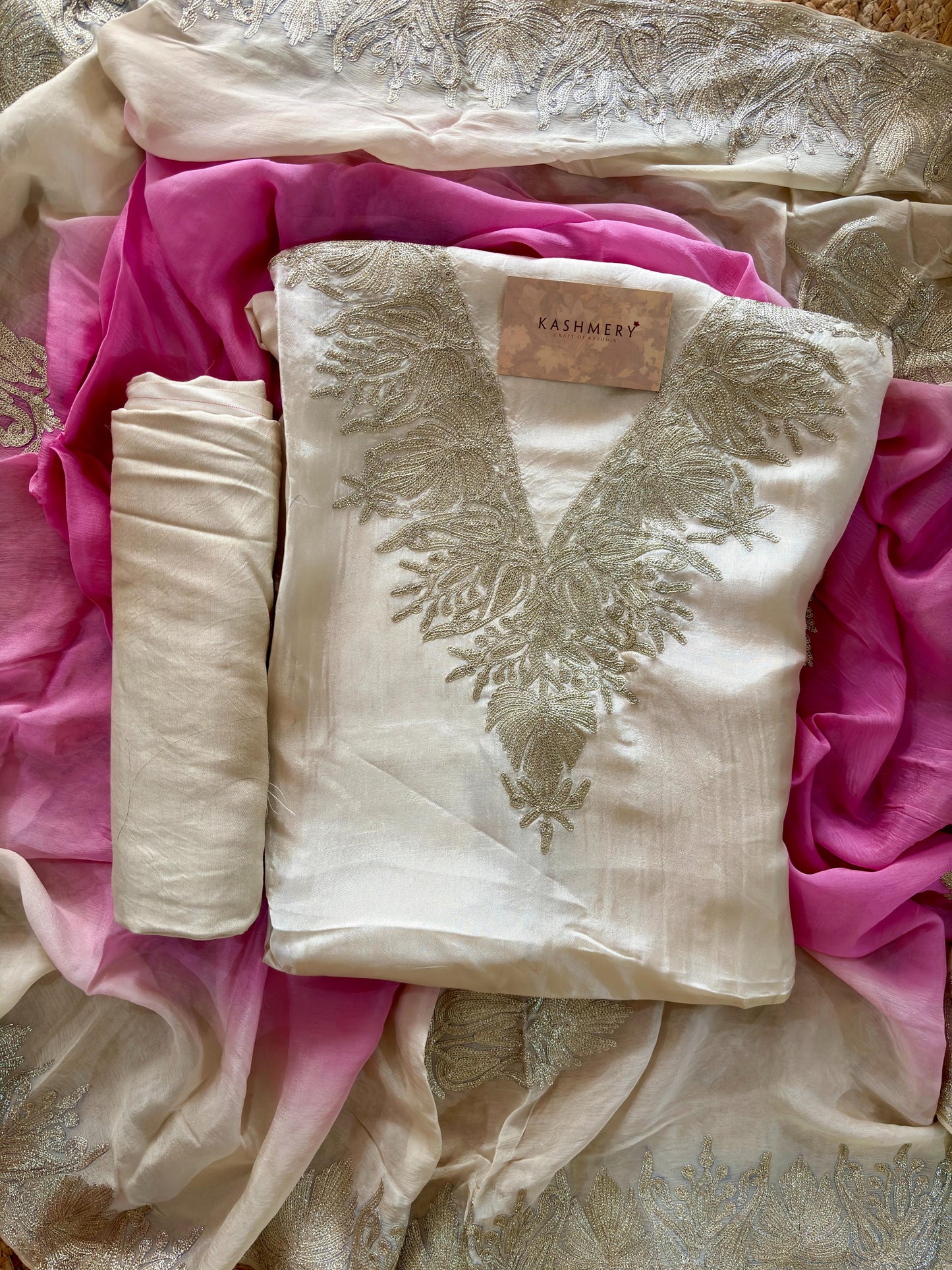 Gulab Zari White Unstitched Suit