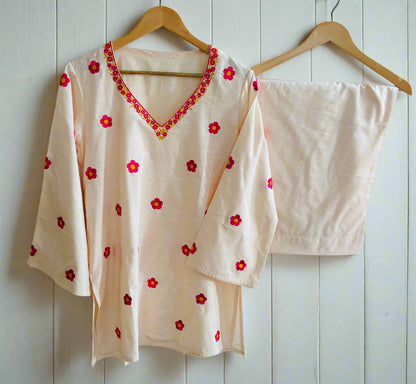 Zoon White Kurta Set for Women-Summer Edition