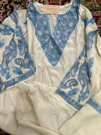 Pamposh White Crepe suit-Set with Dupatta