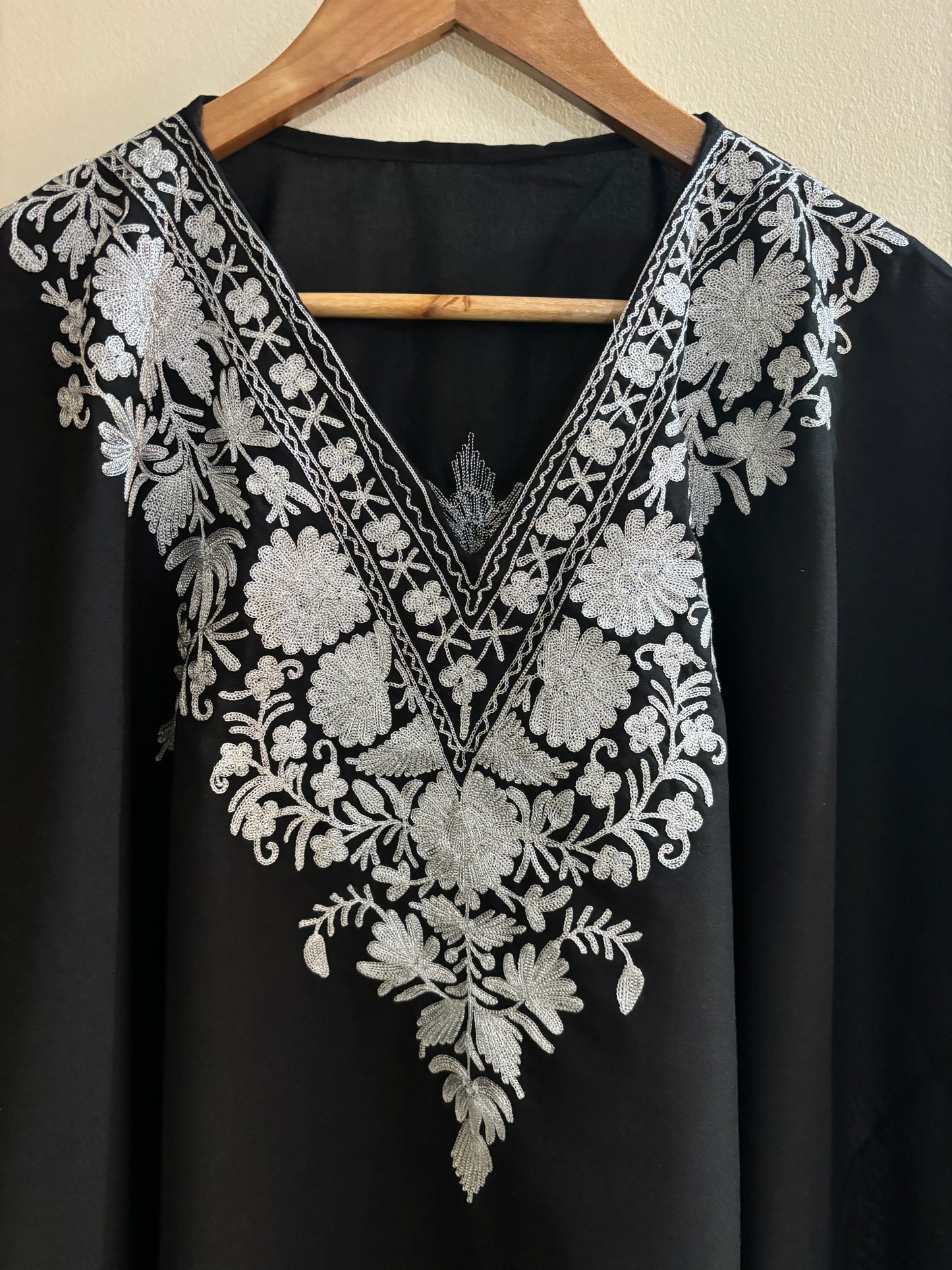 Heer Black Short Zari Work Kaftan