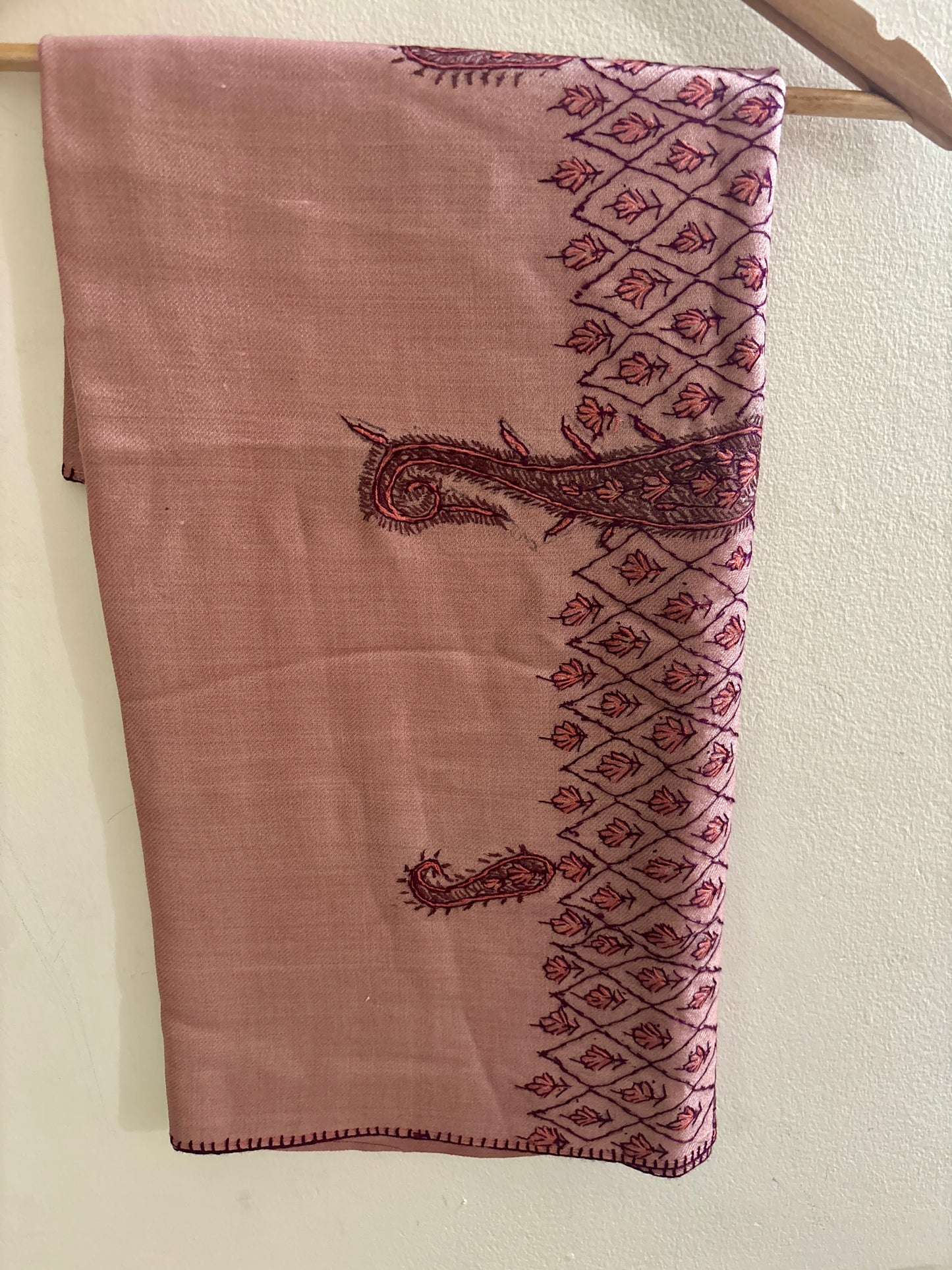 Waadi Noon Chai Pink Sozni Work Stole