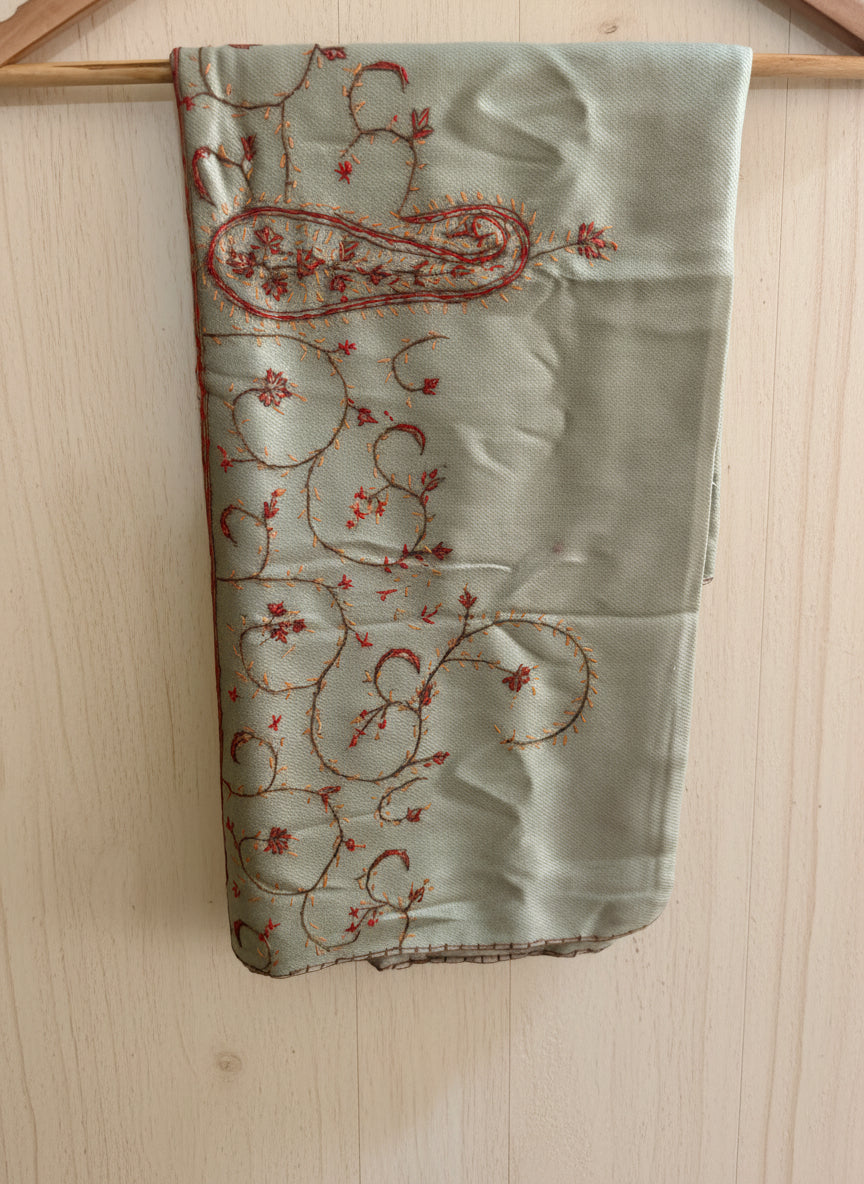 Waadi Pastel Green Sozni Work Stole