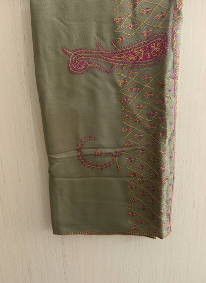 Waadi Light Green Sozni Work Stole