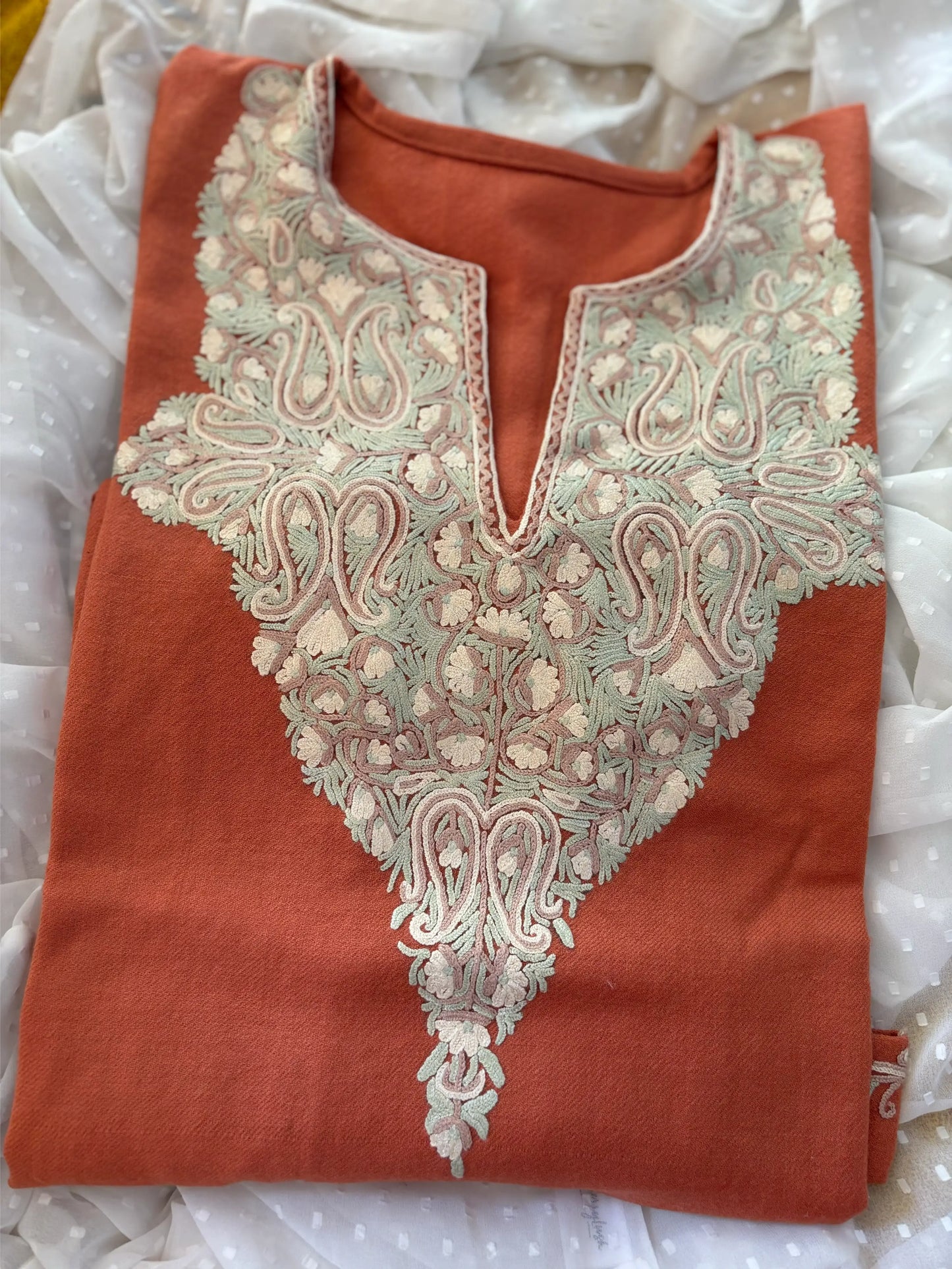 Sheen Peach HandMade Aari Work Pheran