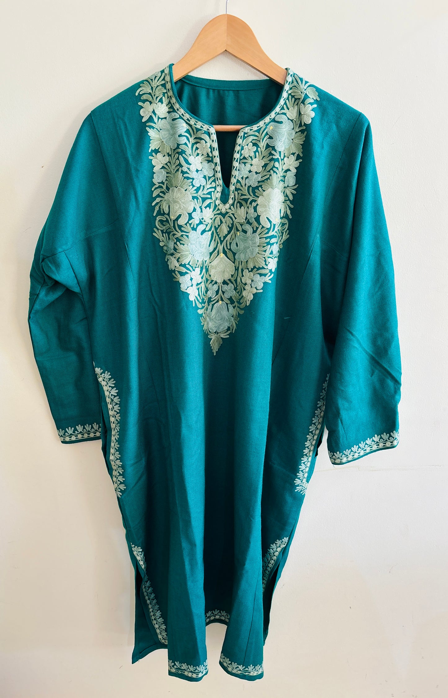 Chinar Sea Green Embroidery Aari Work Pheran